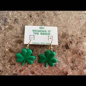 Russ St. Patrick's Day Wearing O' The Green Shamrock Earrings Vintage New Old St